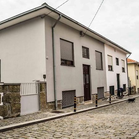 T2P Mimosa House Apartment Вила Нова ди Гая Екстериор снимка